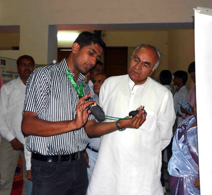 Photo by Ashish Mathews